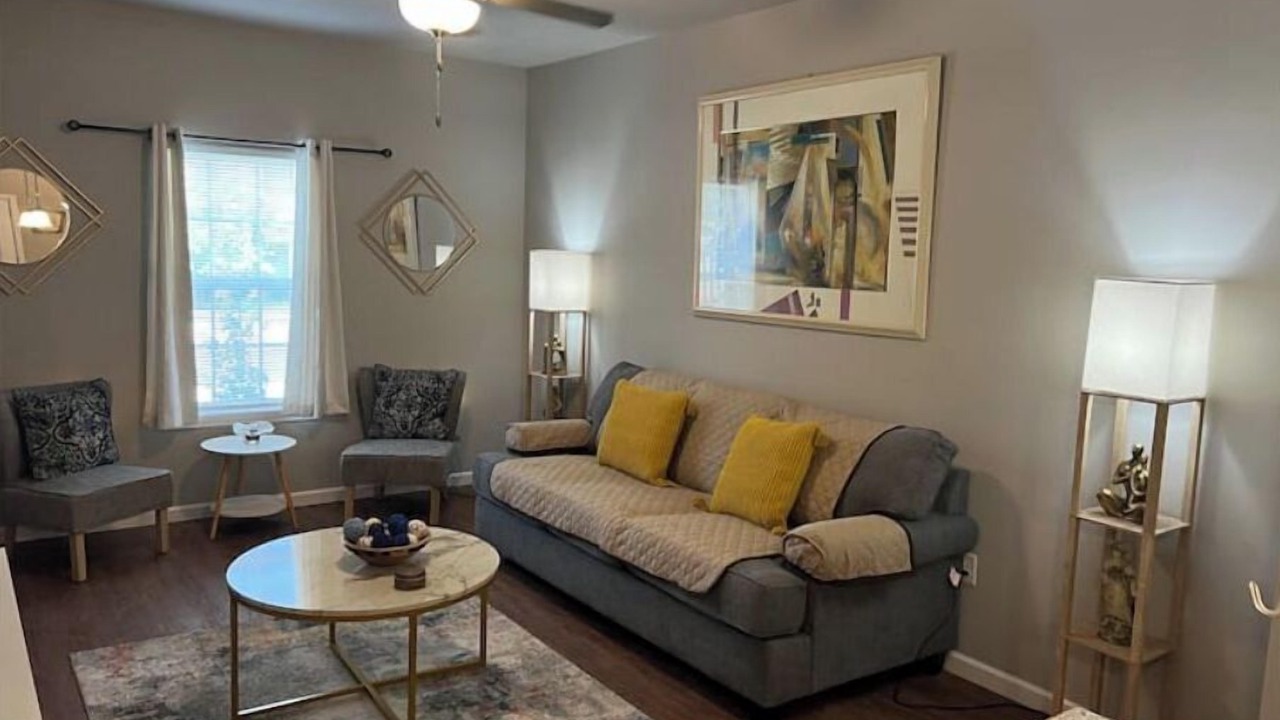 Photo of Livingroom in Valdosta