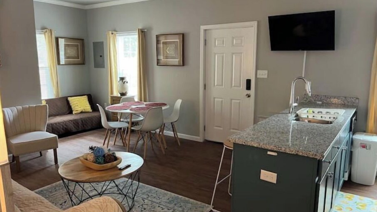 Photo of Livingroom in Valdosta