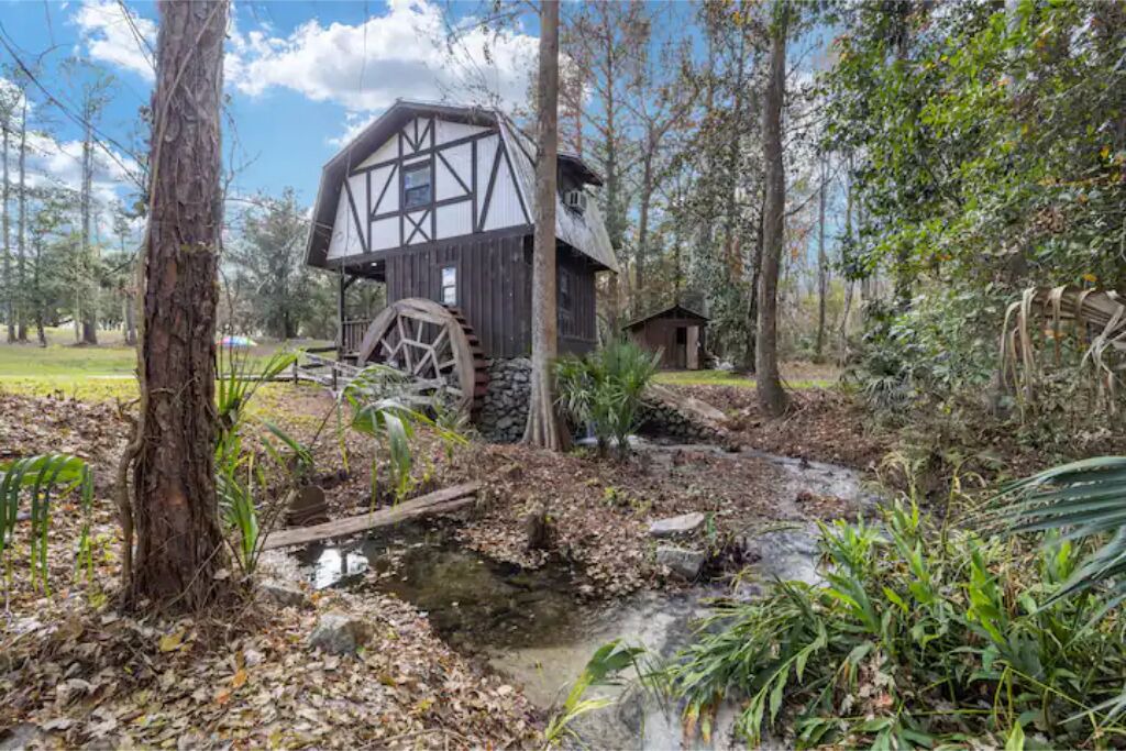 Photo of Outdoor in Edgar