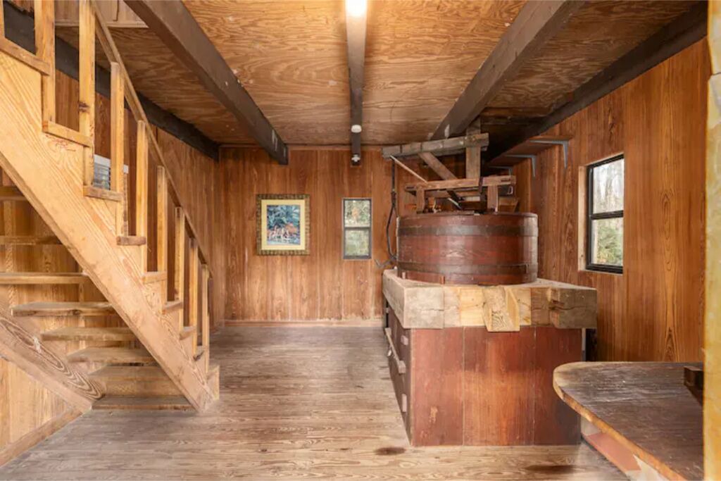 Photo of Others in Edgar