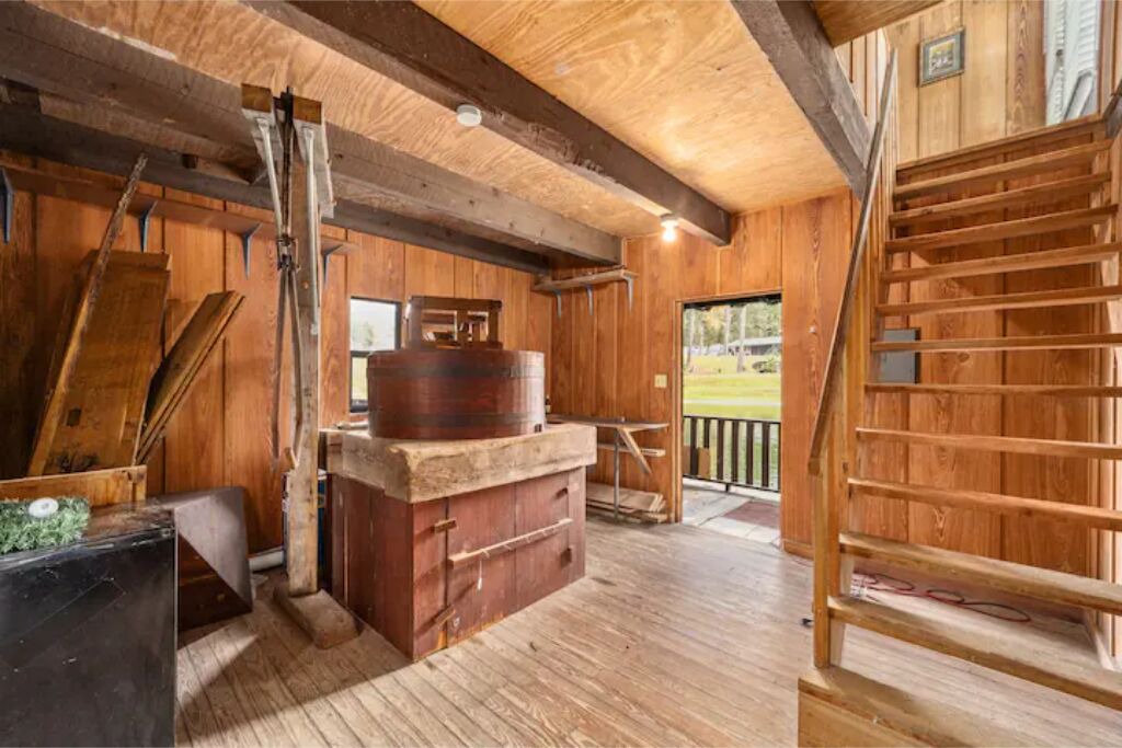 Photo of Others in Edgar