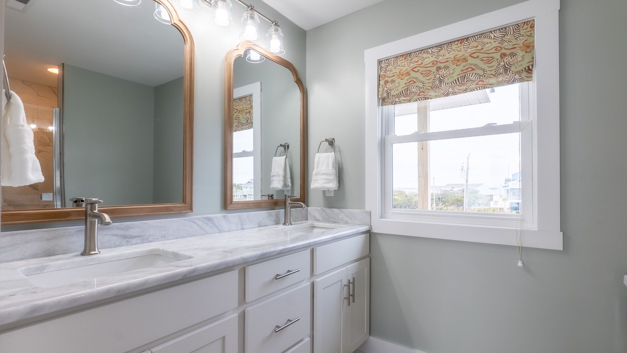 Photo of Bathroom in Indian Beach