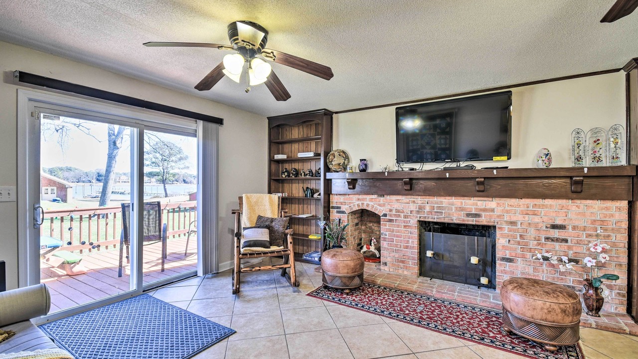 Photo of Livingroom in Western Branch North