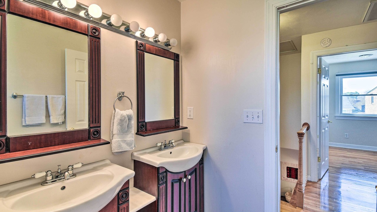 Photo of Bathroom in Western Branch North