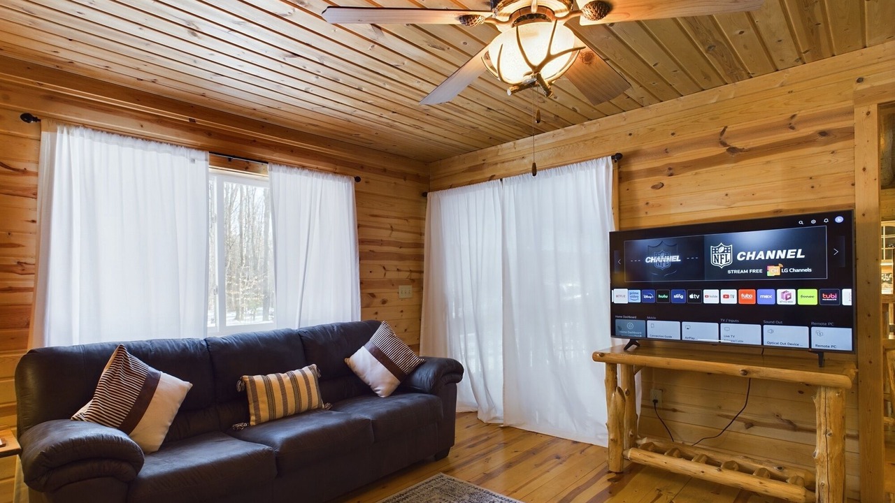 Photo of Livingroom in Munising