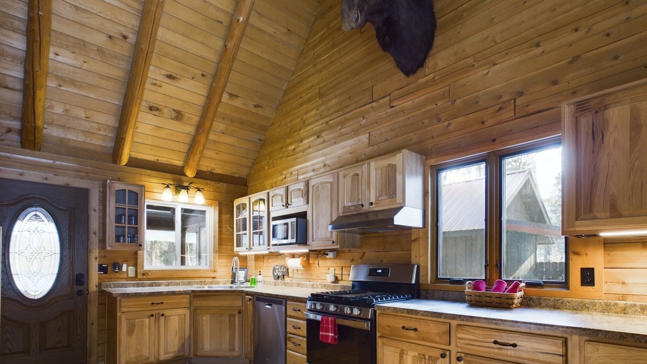 Photo of Kitchen in Munising