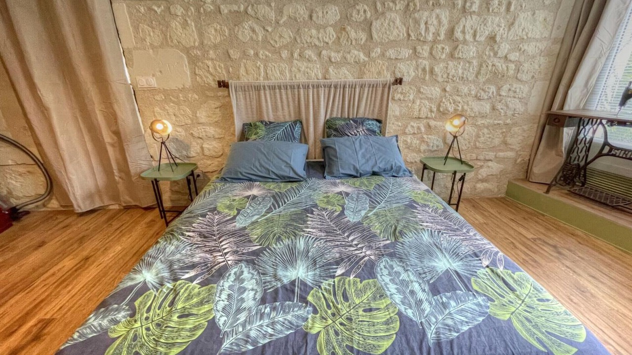Photo of Bedroom in La Chapelle-sur-Loire