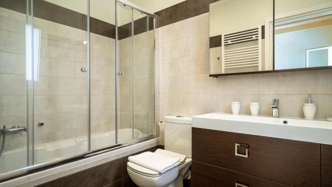 Photo of Bathroom in Evreti