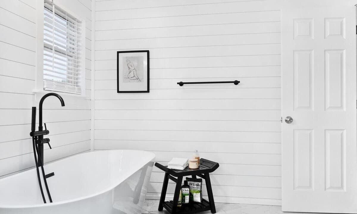 Photo of Bathroom in Colington