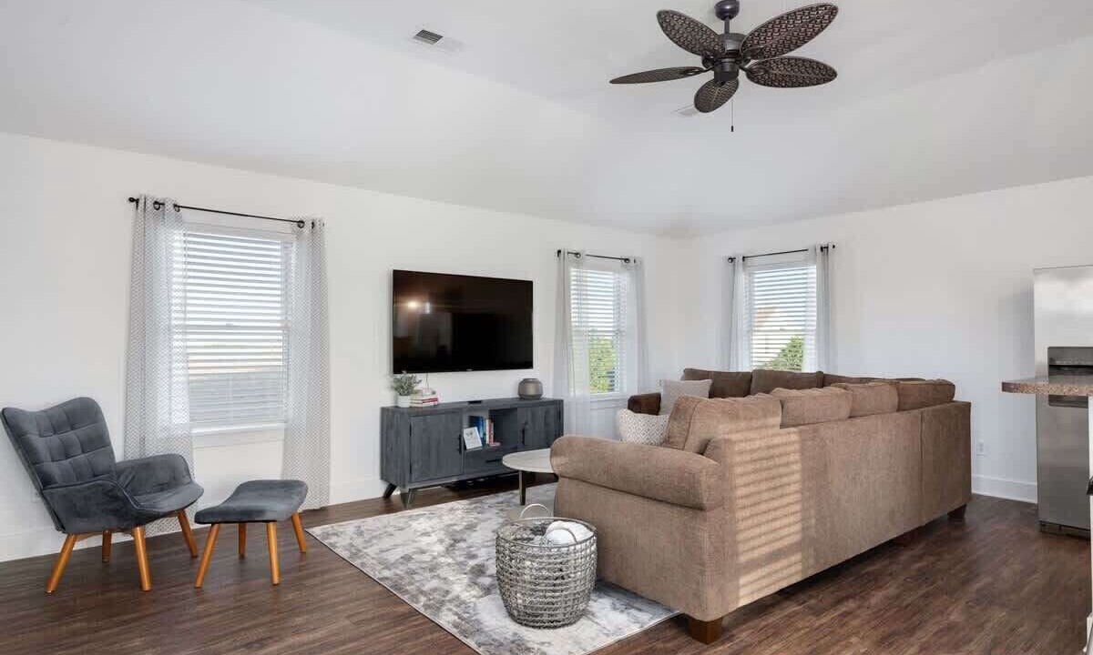 Photo of Livingroom in Colington