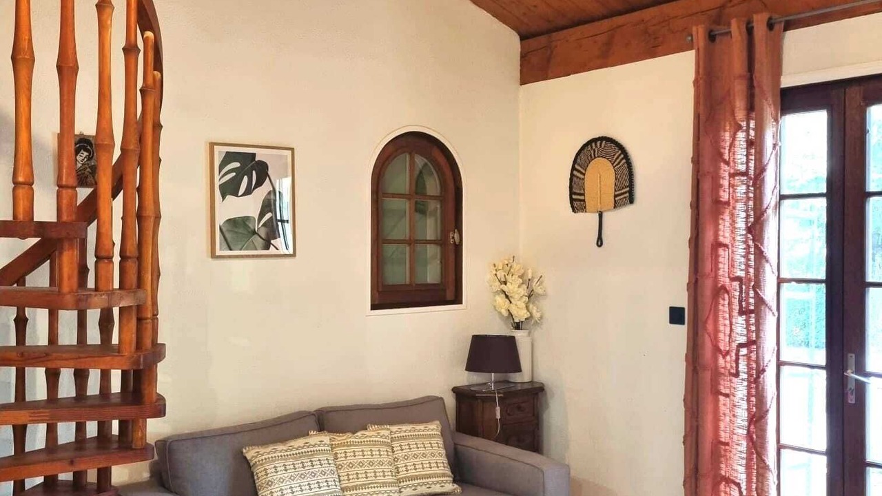 Photo of Livingroom in Charbonnieres-les-Bains