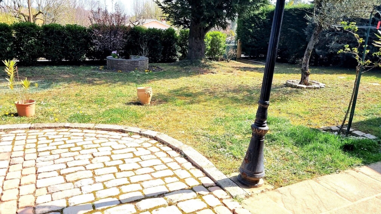 Photo of Outdoor in Charbonnieres-les-Bains