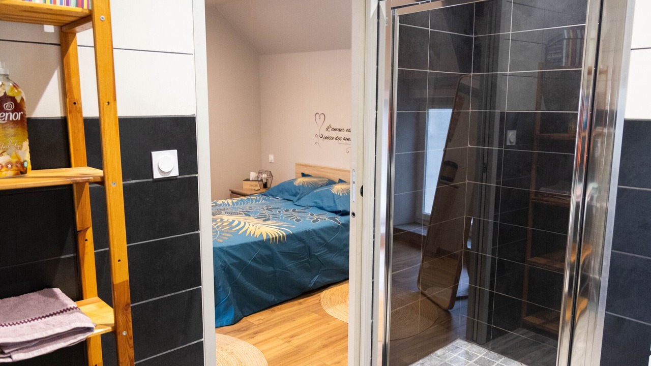 Photo of Bathroom in Venoy