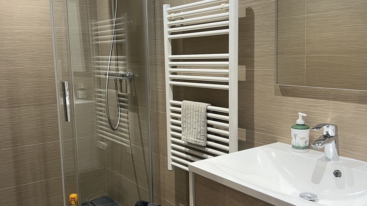 Photo of Bathroom in Venoy