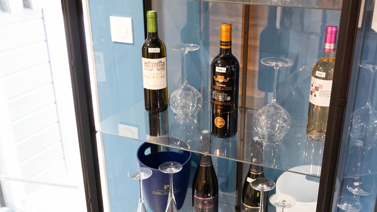 Photo of Others in Venoy