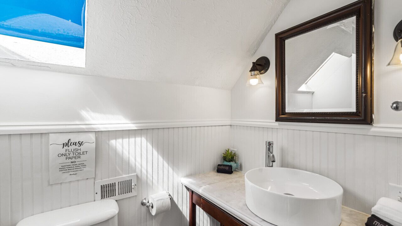 Photo of Bathroom in Crescent Beach