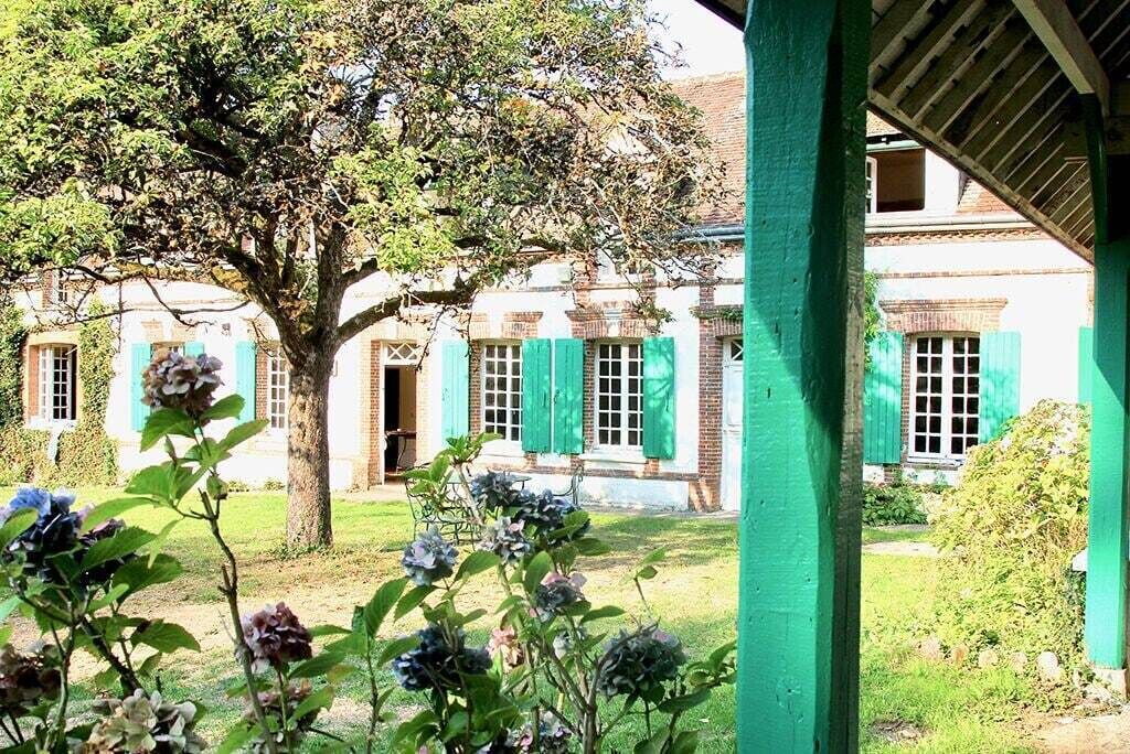 Photo of Outdoor in La Madeleine-de-Nonancourt