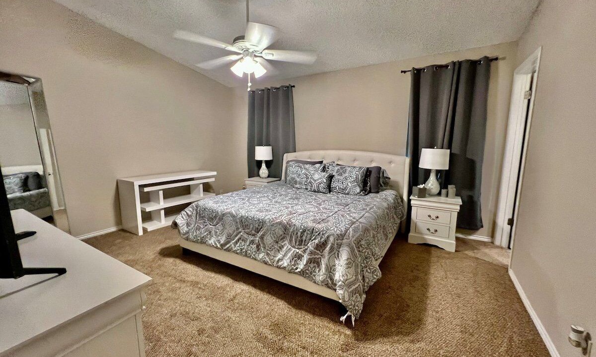 Photo of Bedroom in North San Antonio - SAT