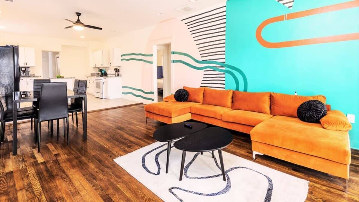 Photo of Livingroom in Cooper-Young Historic District