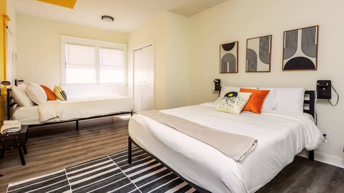 Photo of Bedroom in Cooper-Young Historic District