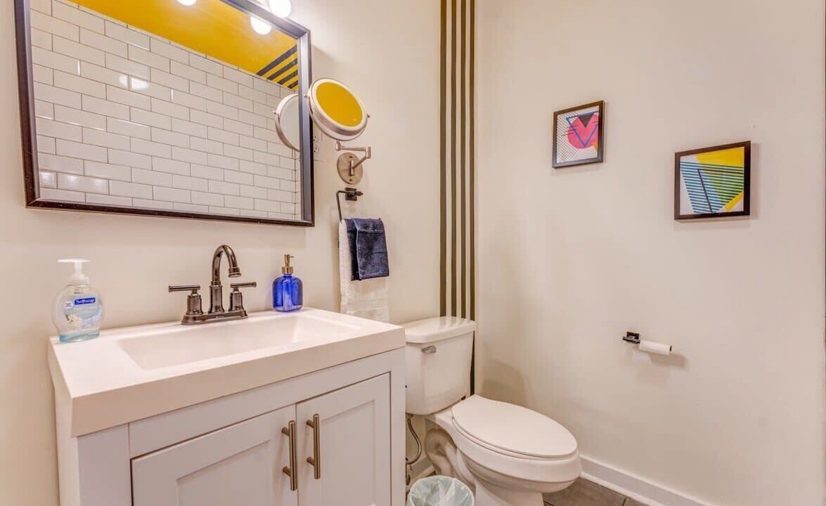 Photo of Bathroom in Cooper-Young Historic District
