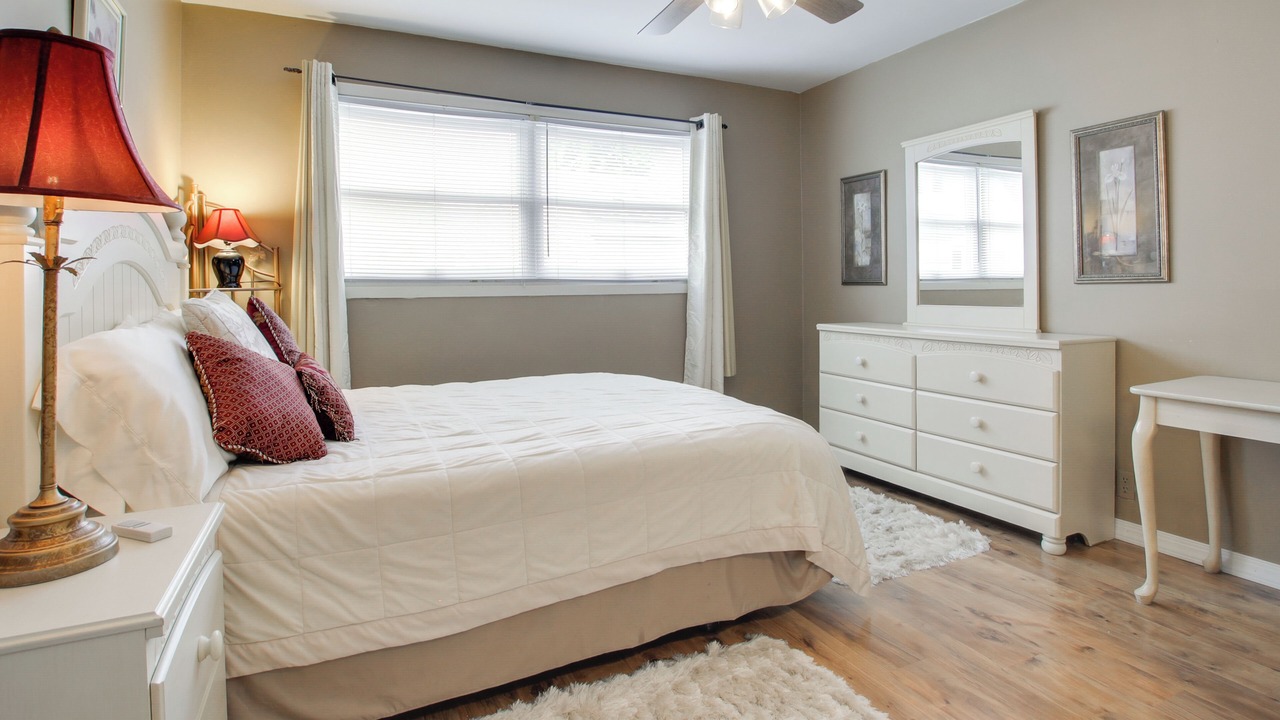 Photo of Bedroom in Neenah