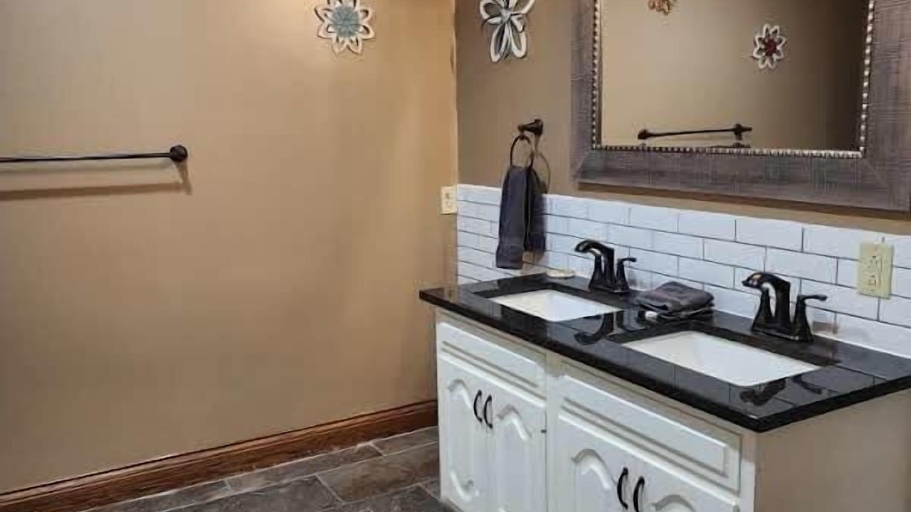 Photo of Bathroom in Pimento