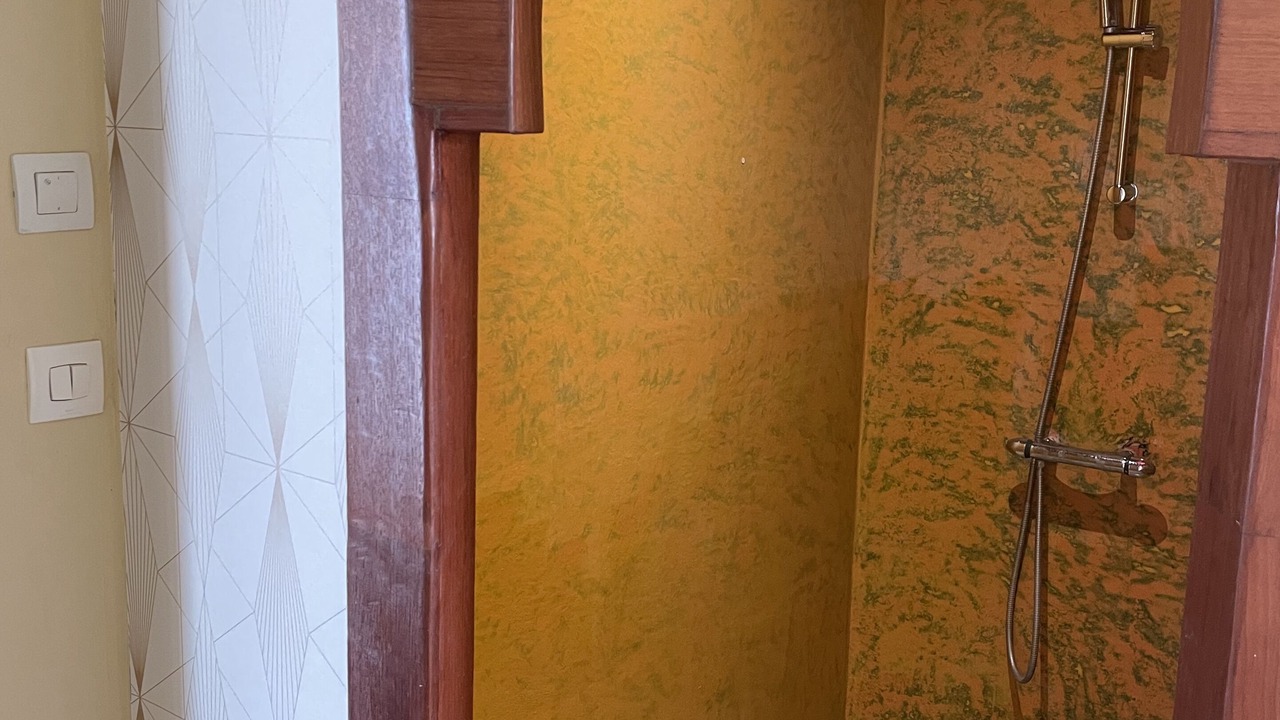 Photo of Bathroom in Bonneuil-Matours