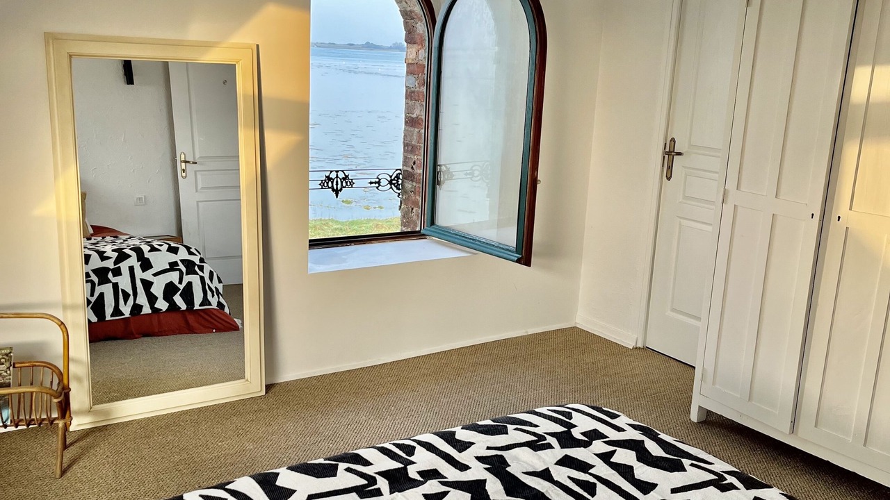 Photo of Bedroom in Regnezville-sur-Mer