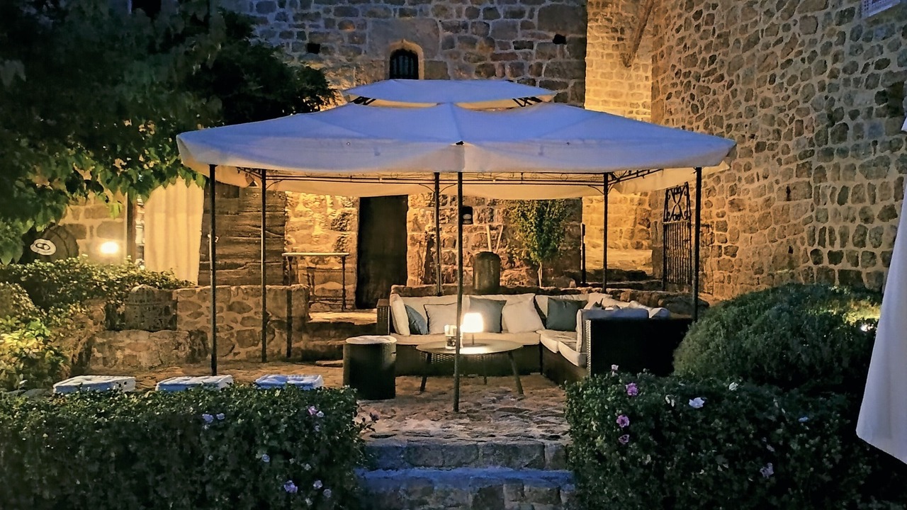 Photo of Patio Balcony in Juvinas