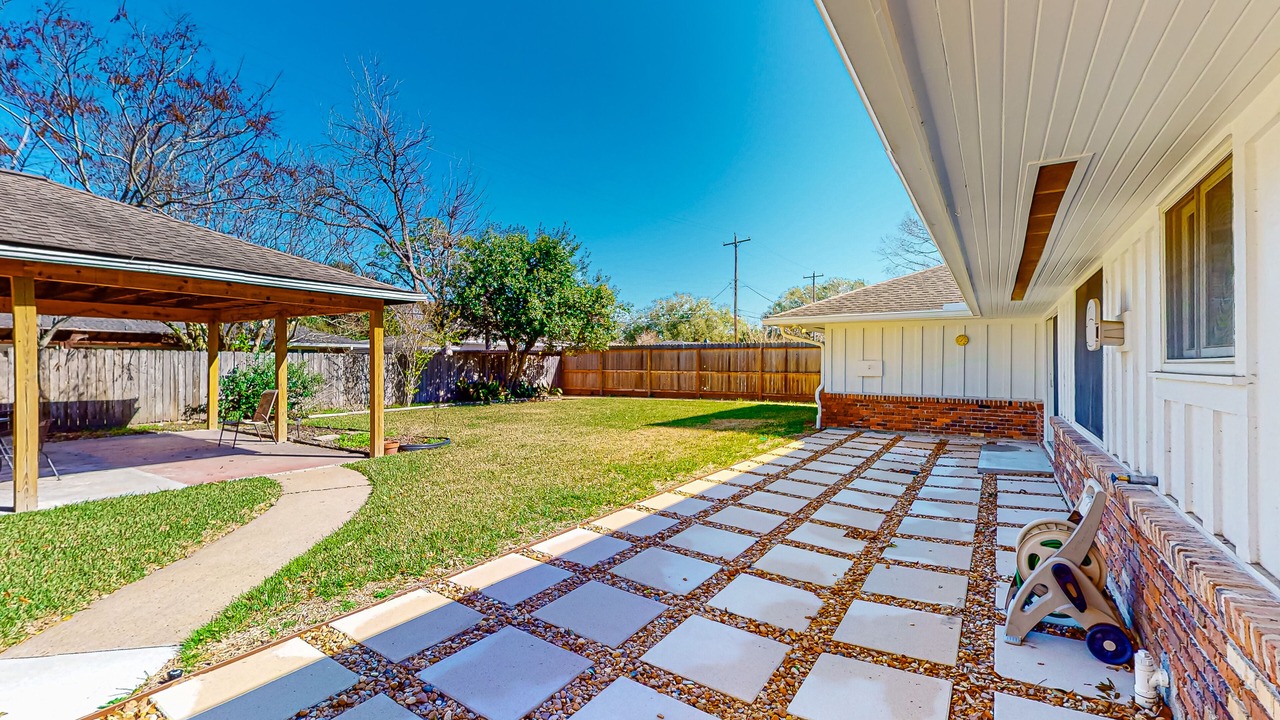 Photo of Outdoor in Westbury