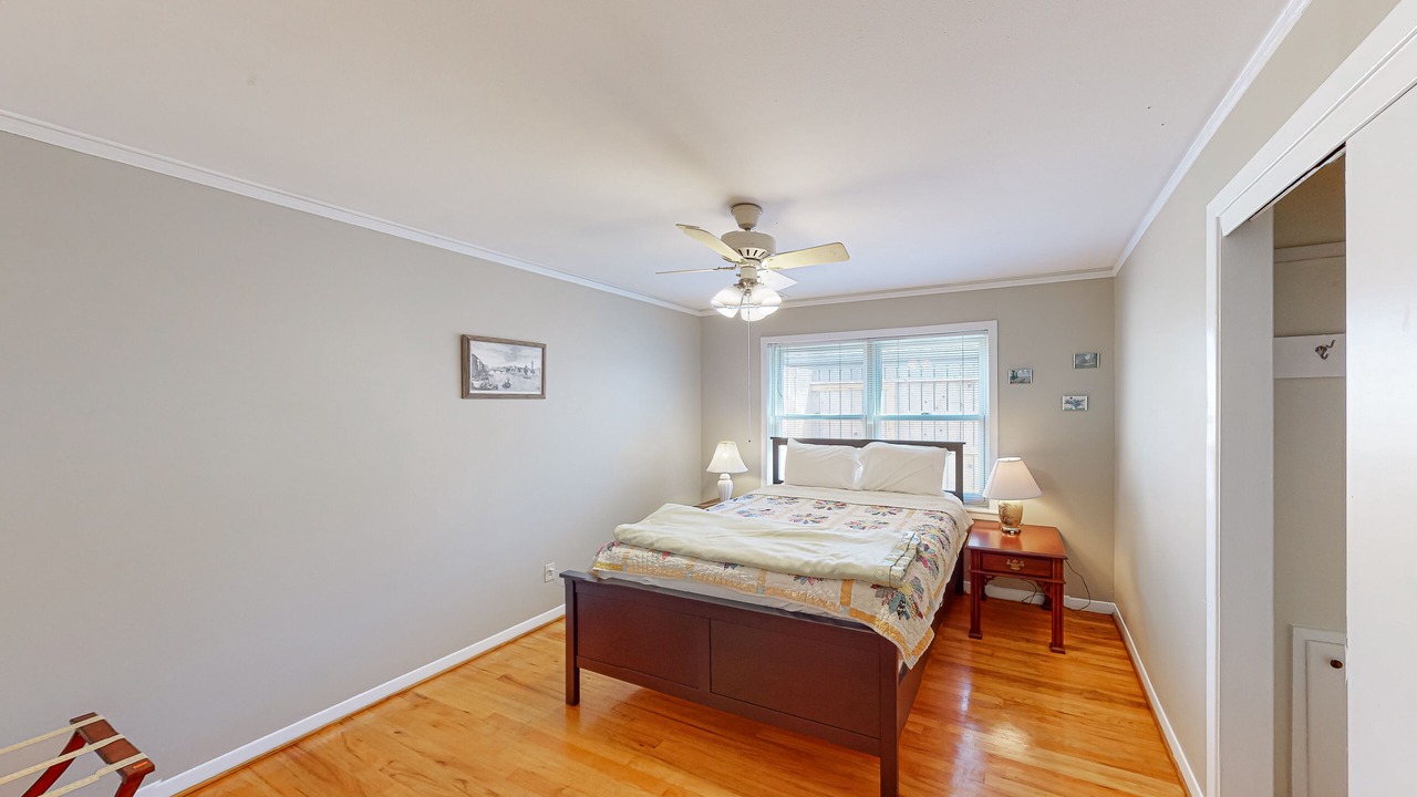 Photo of Bedroom in Westbury