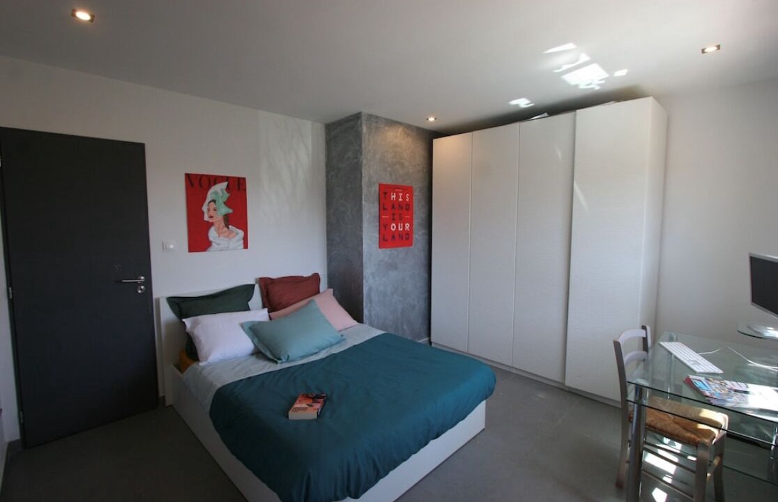 Photo of Bedroom in Villeneuve-les-Avignon
