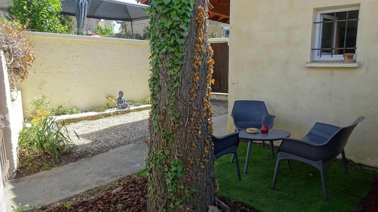 Photo of Patio Balcony in Villemoirieu