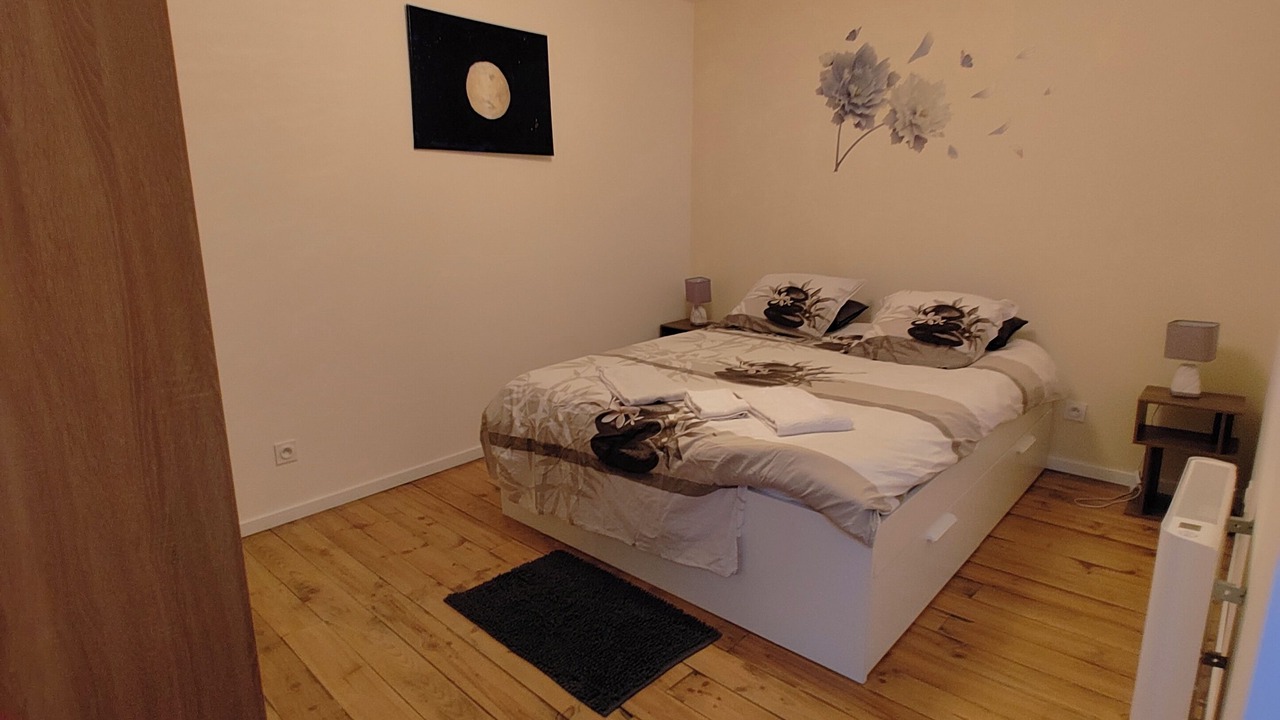 Photo of Bedroom in Villemoirieu