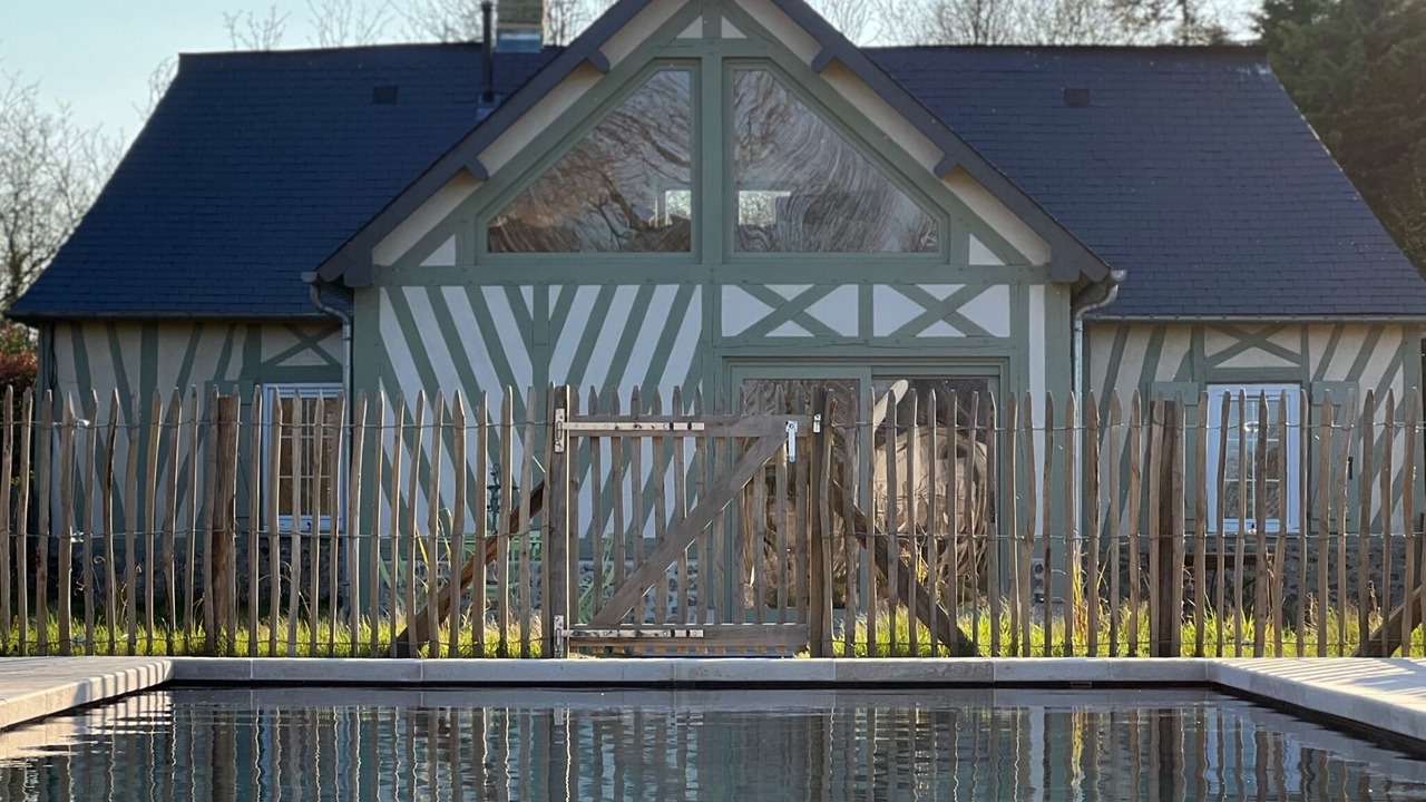 Photo of Outdoor in Fiquefleur-Equainville