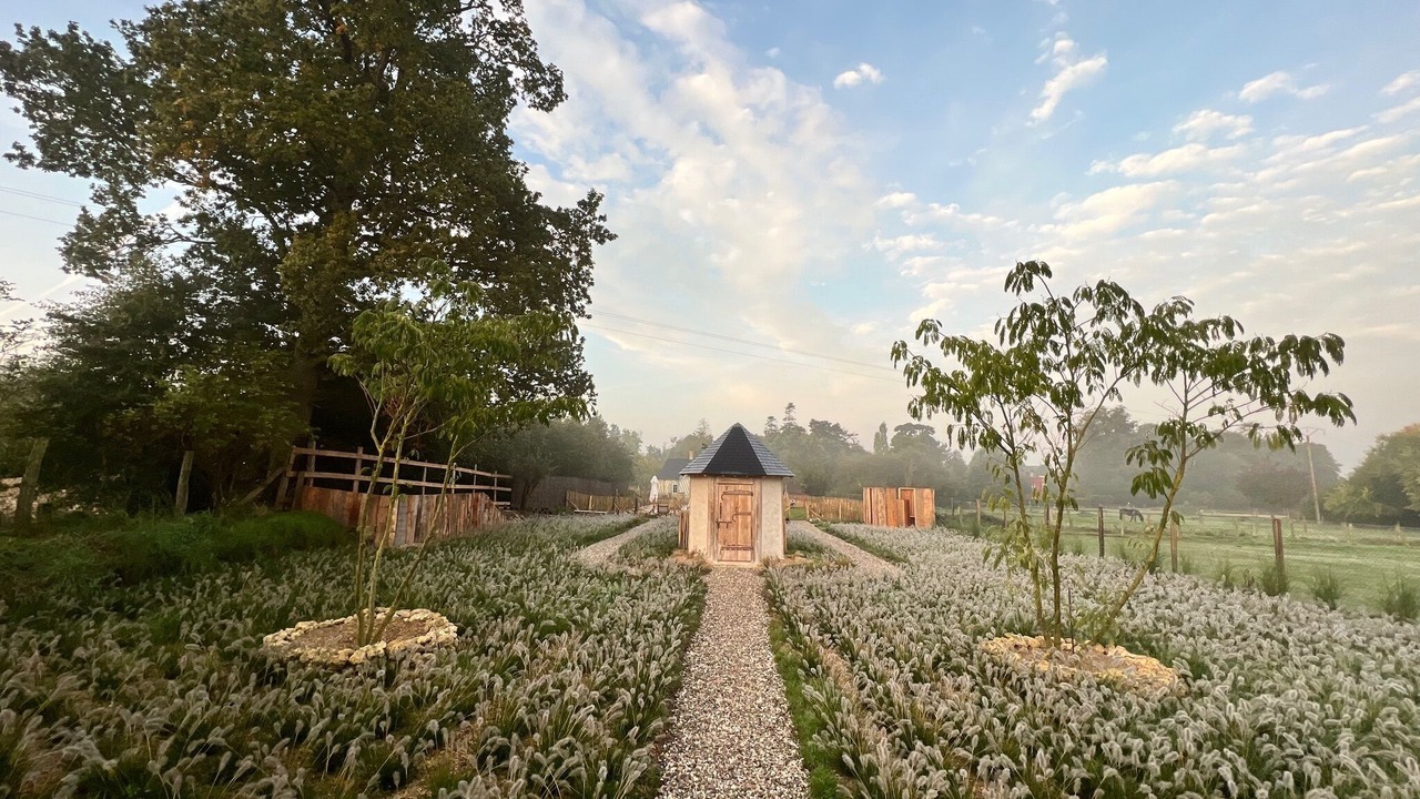 Photo of Outdoor in Fiquefleur-Equainville