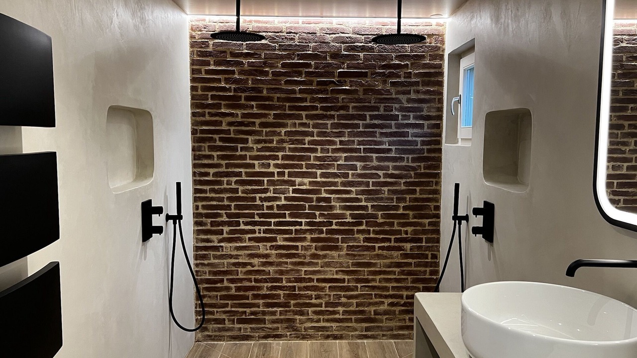 Photo of Bathroom in Fiquefleur-Equainville