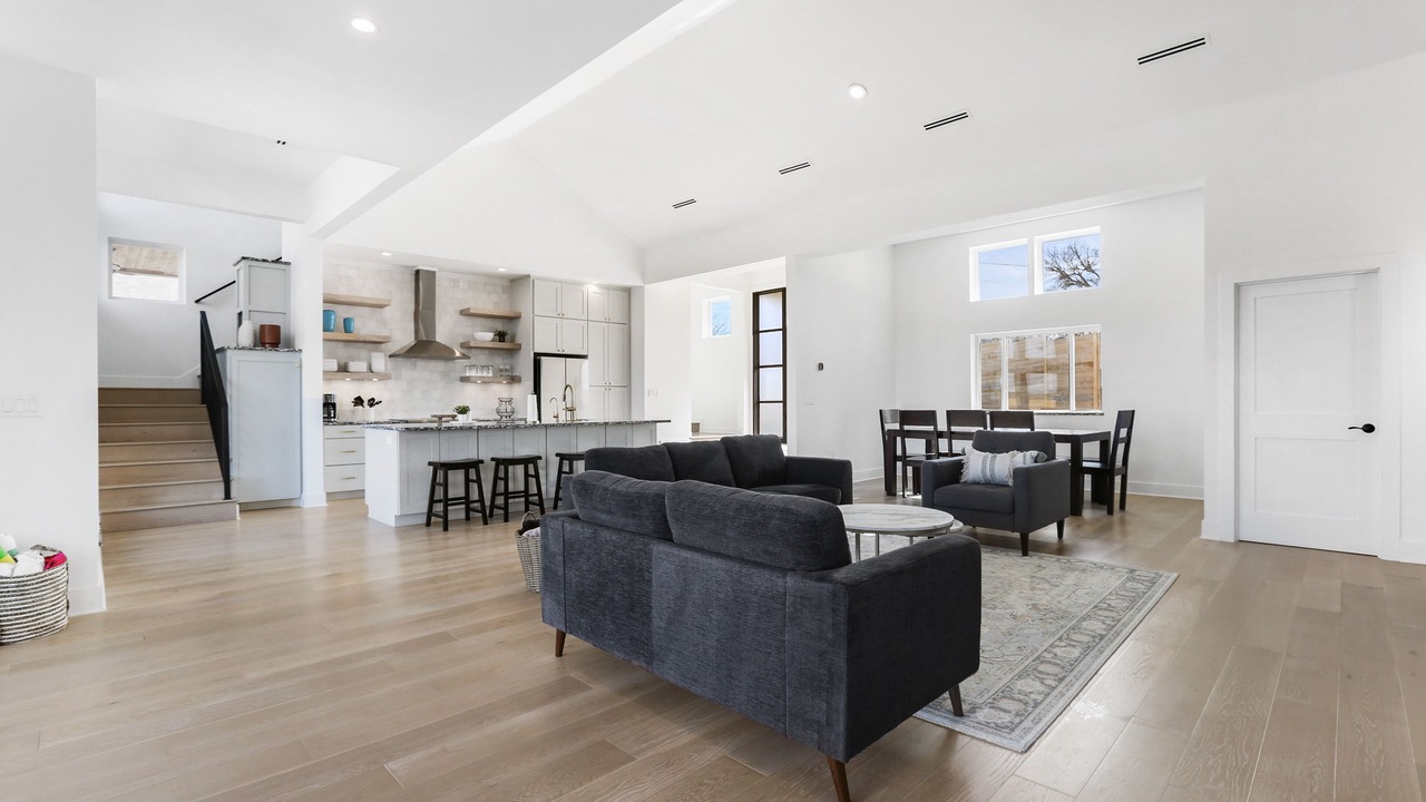 Photo of Livingroom in Paleface Park