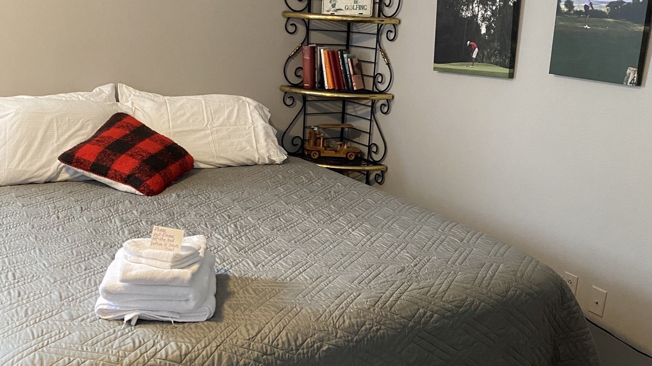 Photo of Bedroom in McQueeney