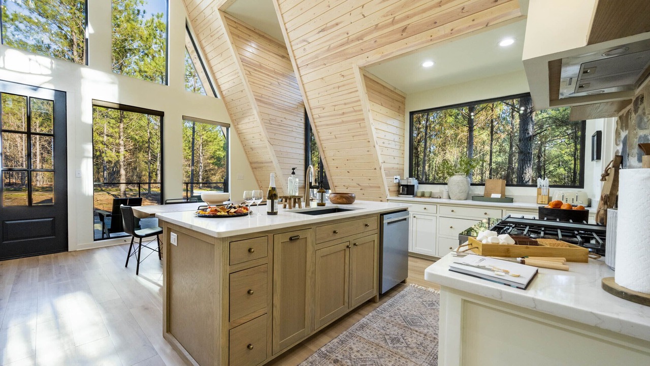 Photo of Kitchen in Hochatown