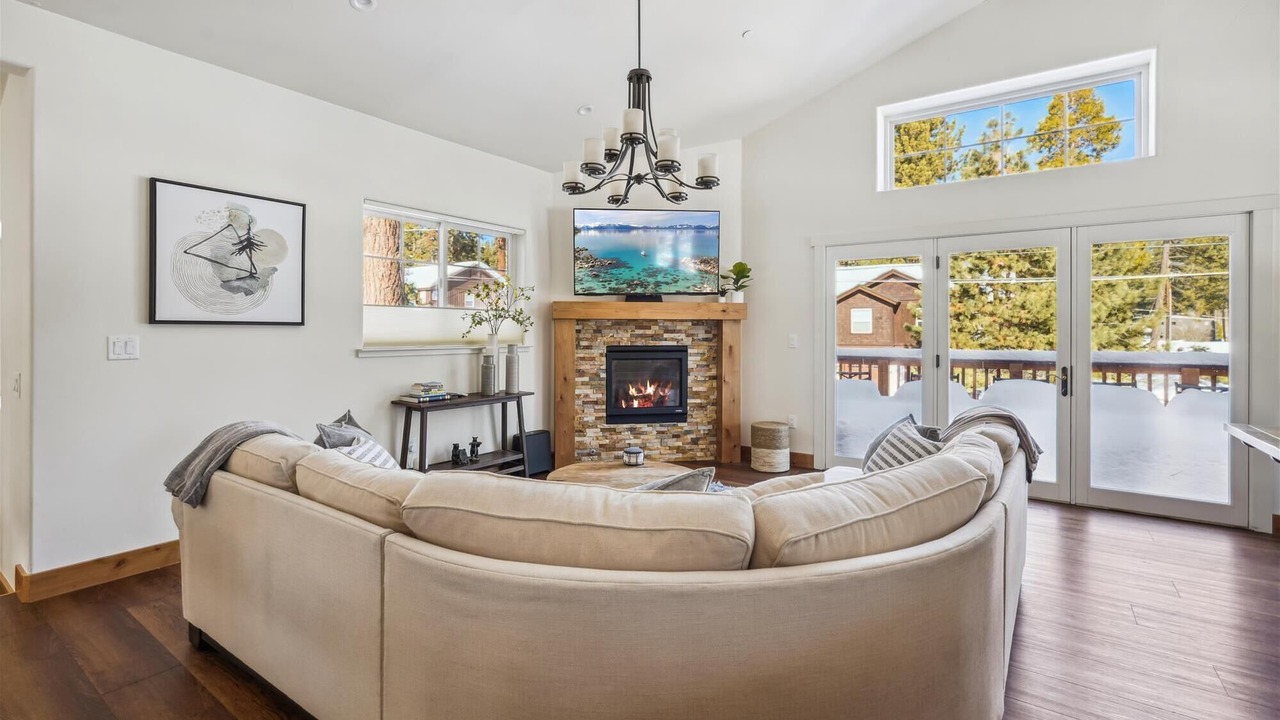 Photo of Livingroom in Tahoe Vista