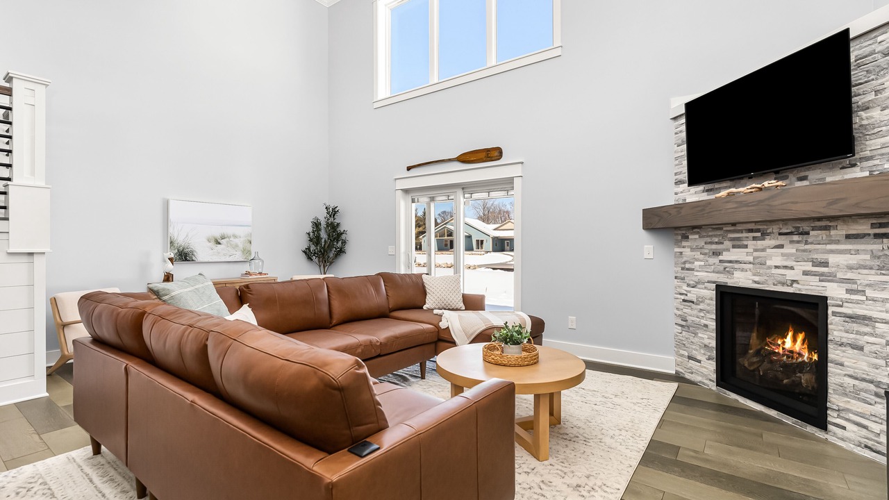 Photo of Livingroom in Houghton Lake