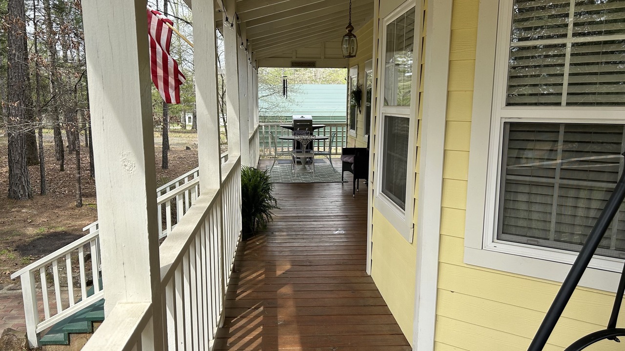 Photo of Patio Balcony in Clinton
