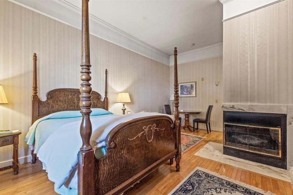 Photo of Others in Bennington