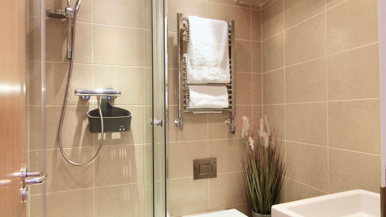 Photo of Bathroom in Windsor City Centre