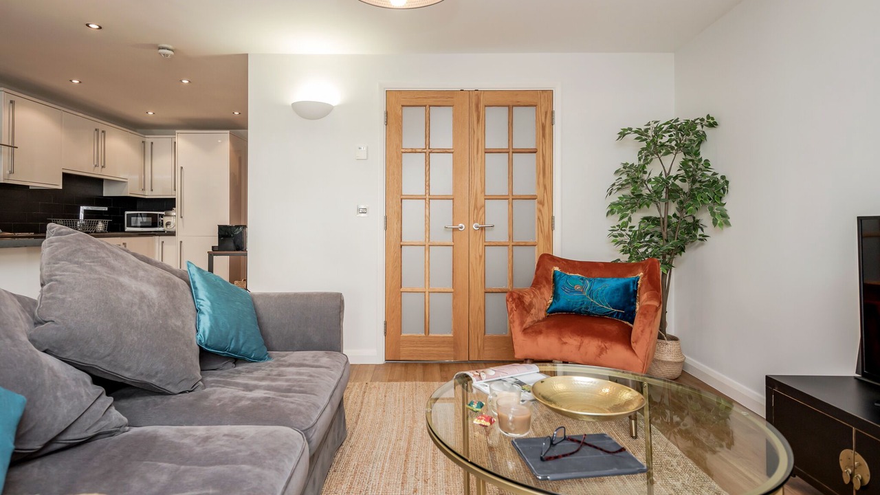 Photo of Livingroom in Windsor City Centre