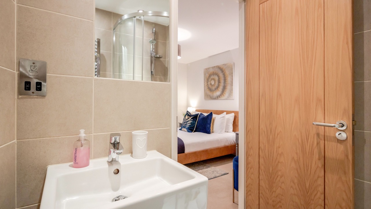 Photo of Bathroom in Windsor City Centre