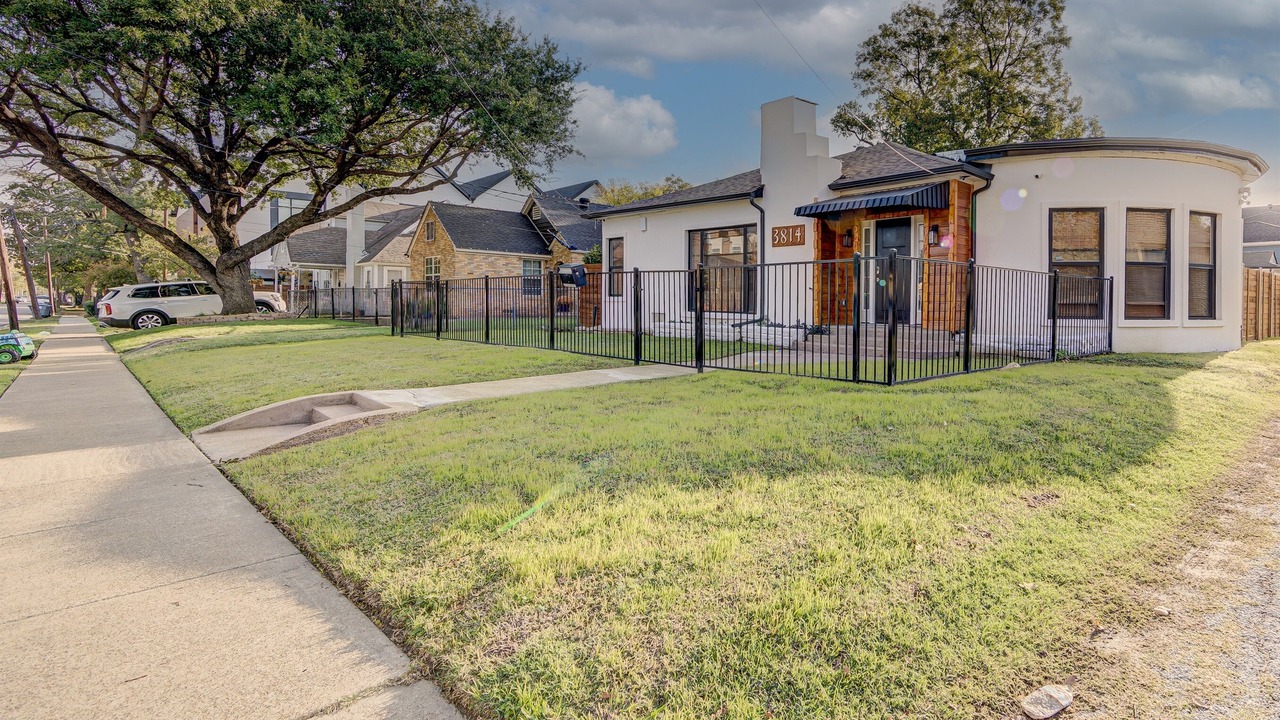 Photo of Outdoor in Old East Dallas