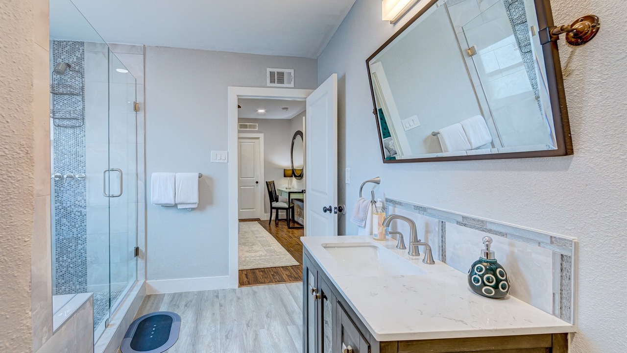 Photo of Bathroom in Old East Dallas